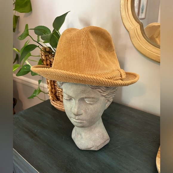 Beacon Hill  Men’s Brown Fedora hat Cotton Corduroy 22” circumference - Picture 1 of 6